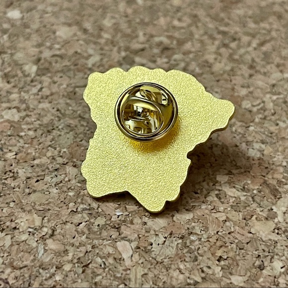 Witch Cauldron Enamel Pin - Picture 7 of 7